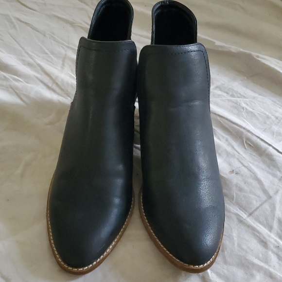 Beast booties - Picture 1 of 2